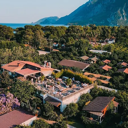 Kimera Lounge Boutique & Çıralı