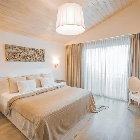 Kimera Lounge Boutique & Çıralı