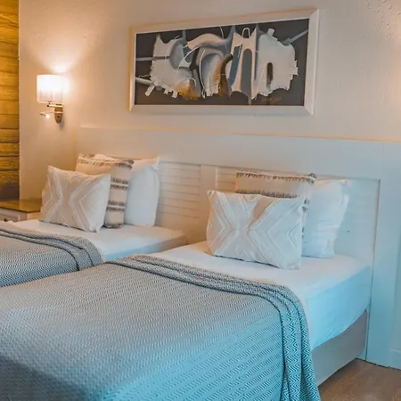 Kimera Lounge Boutique & 2*