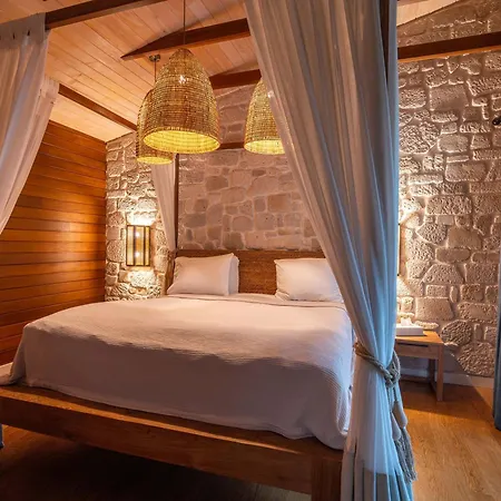Kimera Lounge Boutique & Çıralı